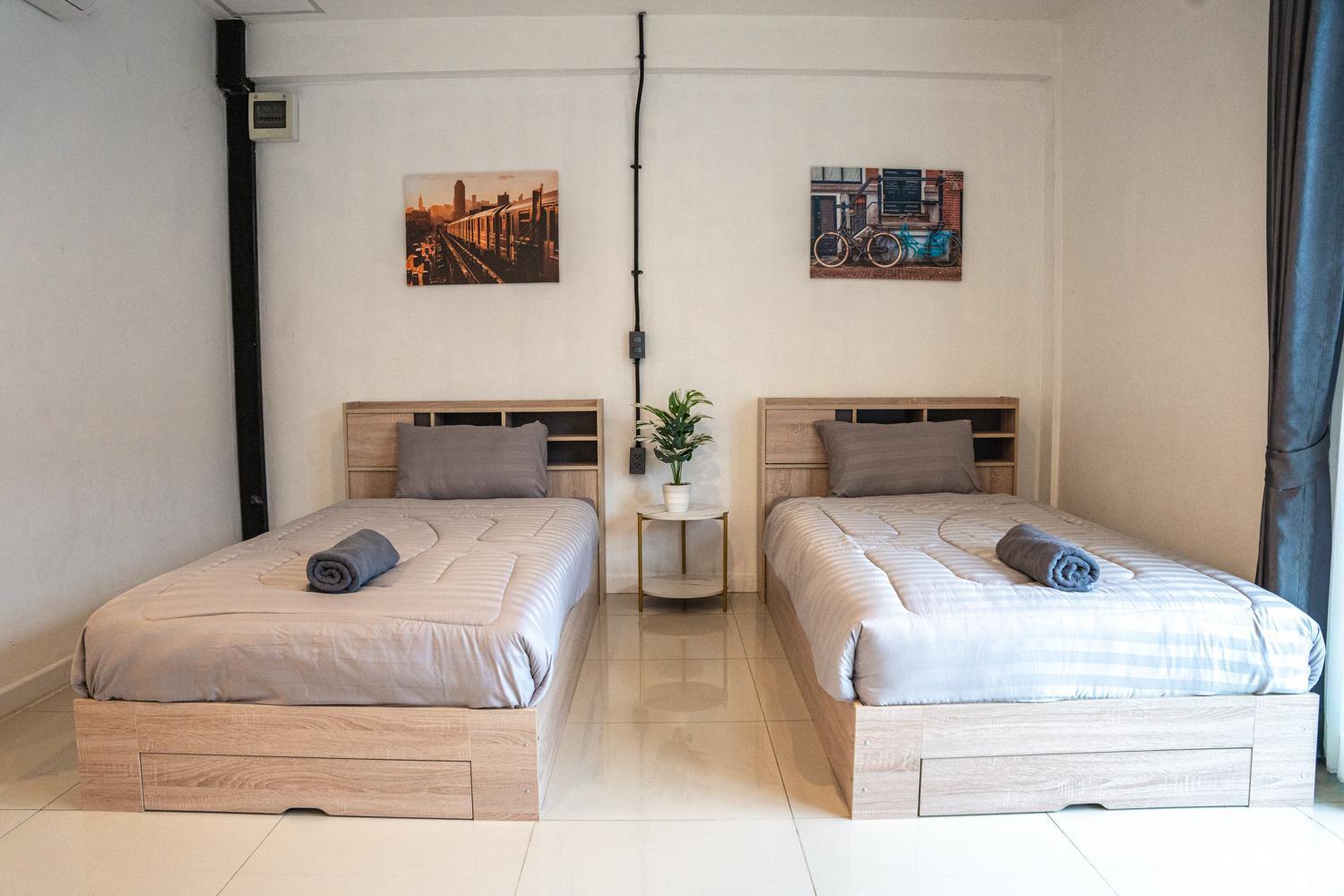 Superior Twin Room with City View